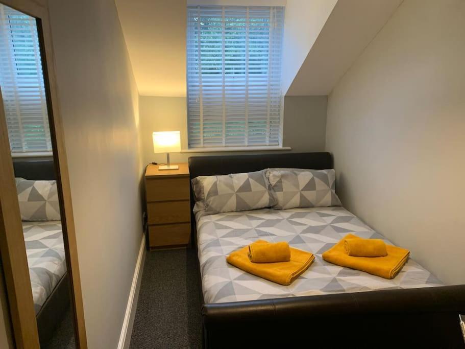Fantastic Large 2 X Bedroom Flat, Free Parking Sale Exterior foto