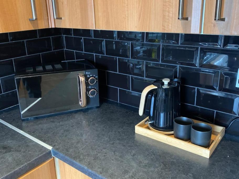 Fantastic Large 2 X Bedroom Flat, Free Parking Sale Exterior foto